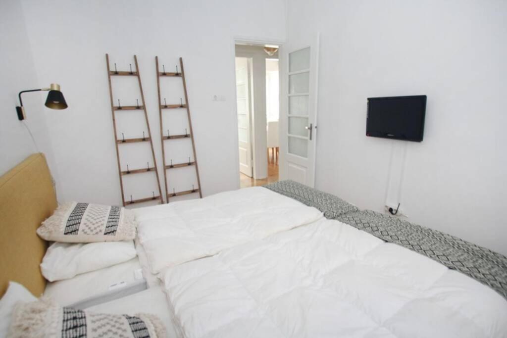Casa A 50M Da Praia, Zona Central Da 纳扎雷 外观 照片
